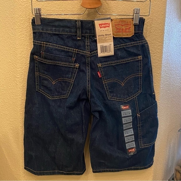 NWT~LEVI’S Kids Utility Hudson Blue Jean Shorts Size 12 Reg - Picture 1 of 7